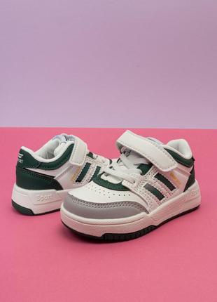 Стильні кросівки для хлопчика білі 22-27 детские кроссовки для мальчика деми канарейка4 фото