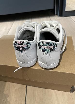 Кроссовки adidas 36,5 размер