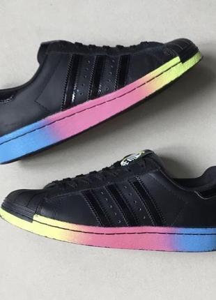Кроссовки adidas оригинал