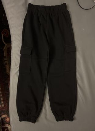 Брюки с карманами zara