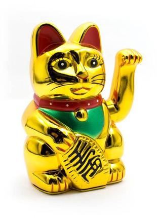 Кошка манэки-нэко машущая лапой пластик (14,5х9,5х9 см)(батарейки в комплект не входят)