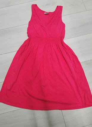 Мила сукня з віскози