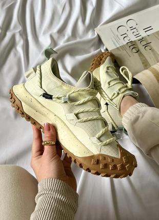 Стильные женские унисекс кроссовки nike acg mountain fly gore-tex low se lime ice кремовые 36-45 р