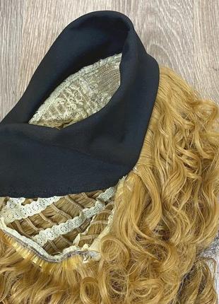 Парик русый кудрявый без челки женский из термоволокна афро с повязкой резинкой