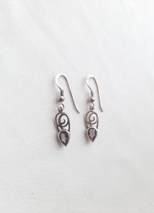 Серебряные серьги с рауктопазом