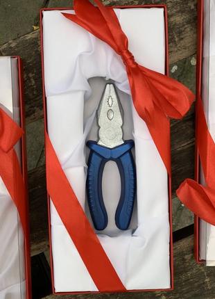 Шоколадные инструменты. шоколадные плоскогубцы. смешной подарок мужчине. прикольные...