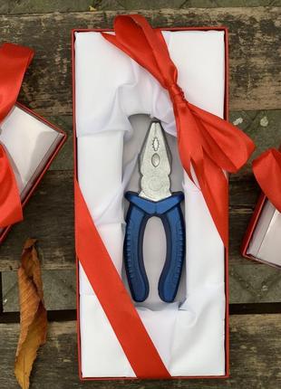 Шоколадные инструменты. шоколадные плоскогубцы. смешной подарок мужчине. прикольные...