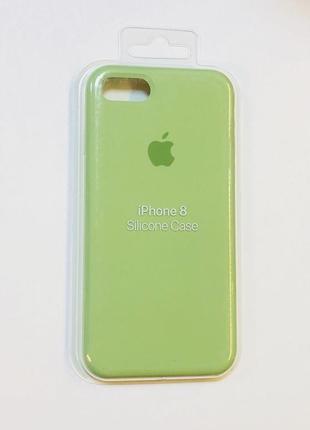 Оригинальный чехол sicone case на iphone 8 салатового цвета