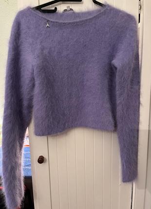 Шикарный свитер , италия . оплата на карту полная, длина 43 см пог 43 см2 фото