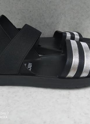 Босоніжки2 фото