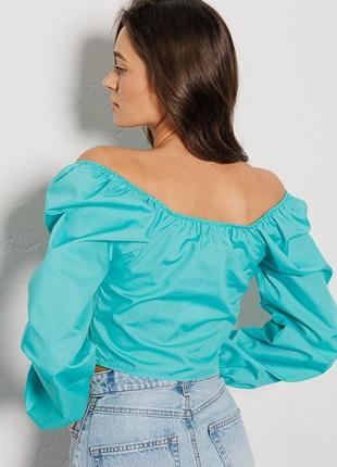 Укорочена блуза з відкритими плечима3 фото