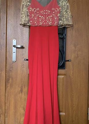 Красное вечернее выпускное платье с золотистой накидкой1 фото
