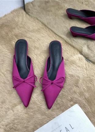 Стильные мюли сабо каблуки обуви каблуки атласные новые розовые черные бежевые3 фото
