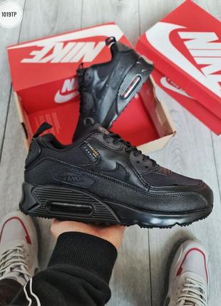 Крутые кроссовки nike air max 90 surplus яркие и классические блестящий черный