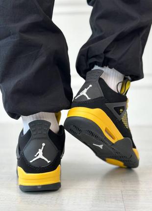 Кросівки nike air jordan 4 thunder 20237 фото