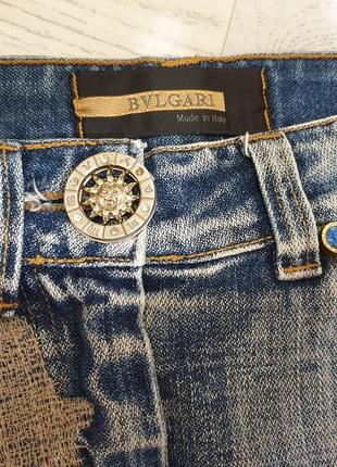 Крутая брендовая джинсовая мини юбка булгари с потертостями декором, италия3 фото