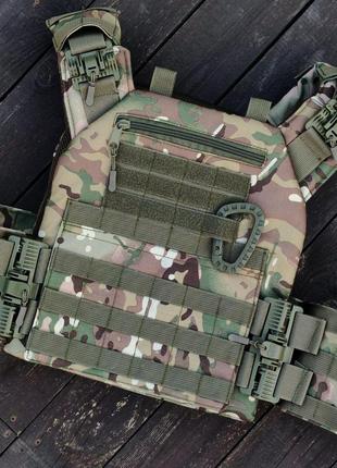 Плитоноска швидкого скидання з боковими карманами.