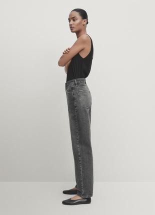 Прямые джинсы с высокой талией3 фото