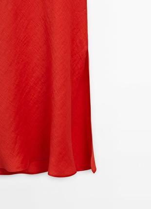 Красное платье с вырезом "холтер"8 фото
