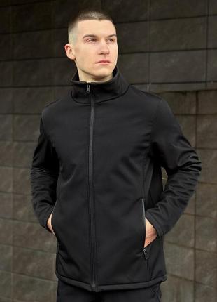 Черная мужская демисезонная куртка из софтшелла с карманами pobedov shadow