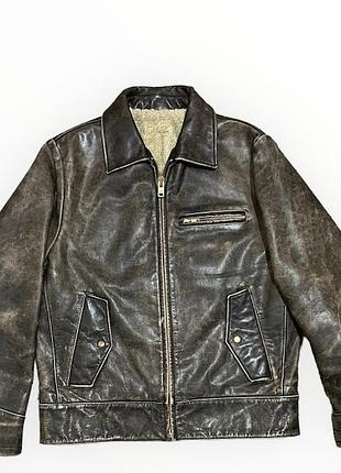 Винтажная кожаная куртка пилот бомбер тренд 2024