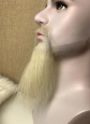 Борода и усы реалистичные белые — накладка на сетке седого цвета постиж, седая борода старика, деда мороза5 фото