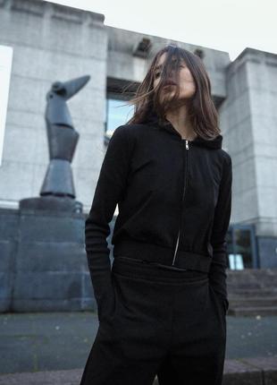 Кофта худи с капюшоном zara размер м маломерит подойдет на размер s