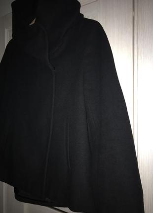 Укороченное шерстяное пальто с капюшоном6 фото