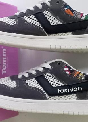 Кроссовки женские сетка 39