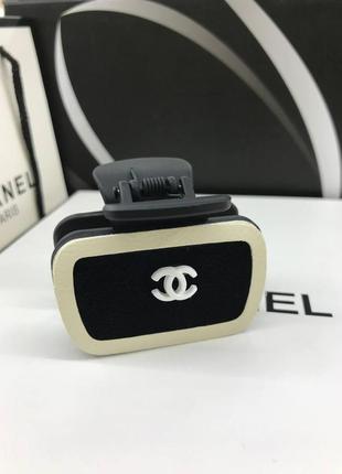 Заколка краб для волос с логотипом chanel