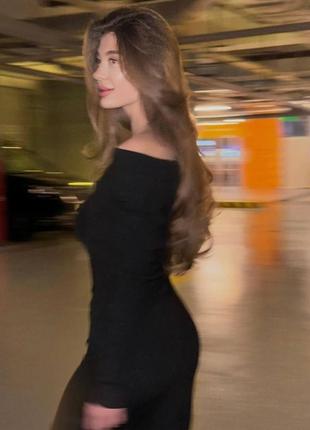 Жіноча довга сукня з відкритими плечима1 фото
