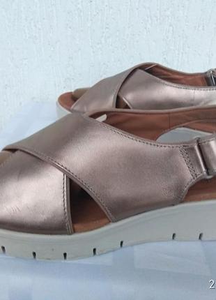 Босоножки кожанние clarks  unstructured cashion soft р.393 фото