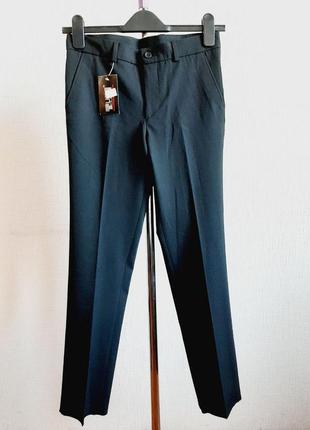 Классические черные брюки для мальчика tug club5 фото