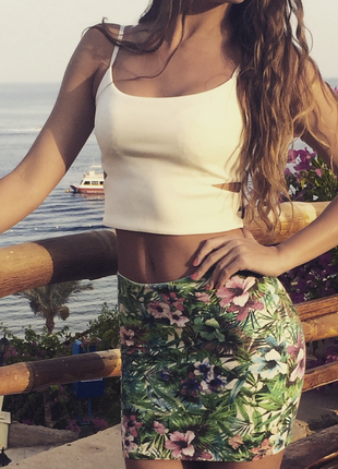 Яркая юбка bershka, летняя расцветка2 фото