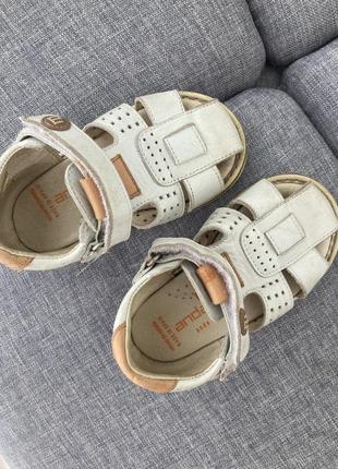 Босоніжки , сандалі , босожіжки , сандалі andanines