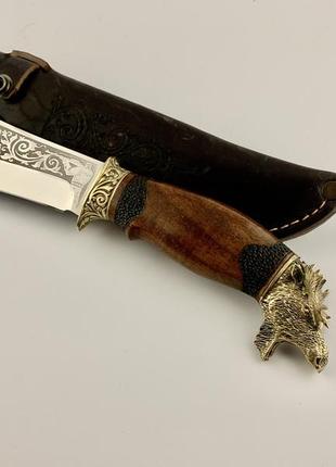 Нож ручной работы для охоты и рыбалки туристический «лось» с кожаными ножнами нескладной