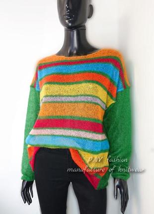 Яркий легкий свитер из мохера