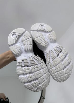 Шикарні свіжі кросівки adidas astir8 фото
