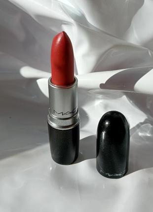 Помада mac lipstick colour 11