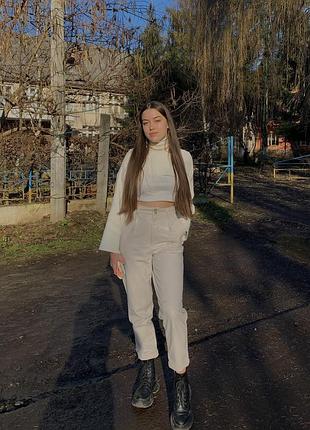 Штани шкіряні, бежевого кольору, розмір s/36