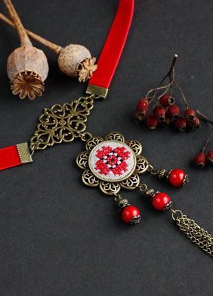 Красный колье чокер бархатный с кораллом украинское ожерелье к вышиванию2 фото