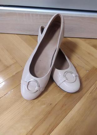 Відмінні балетки туфлі від clarks,p. 39,5