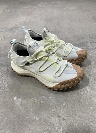 Жіночі кросівки у стилі nike acg mountain fly gore-tex low se lime ice2 фото