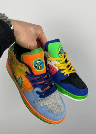 Кроссовки разных цветов nike sb dunk low x grateful dead bears multicolor