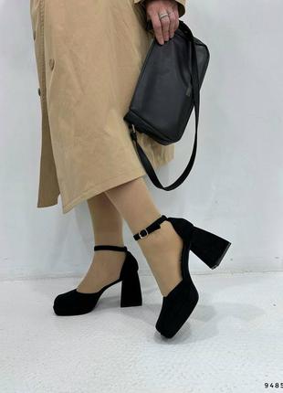 Женские стильные туфли на каблуке1 фото