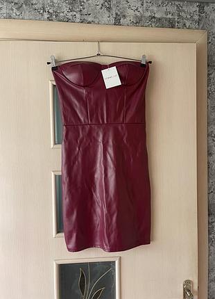 Платье кожаное с чашками femme luxe