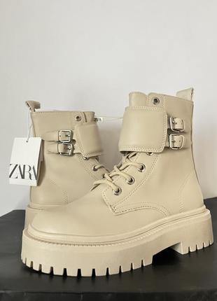 Ботінки дитячі фірми zara на замочкк без утеплення