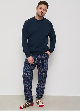 Пижама мужская штаны в снежинку и синяя кофта 14863