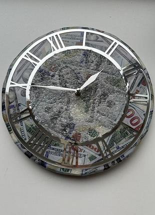 Долларовий годинник з епоксидної смоли
