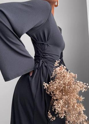 Безупречное женское макси платье со шнуровкой по бокам7 фото